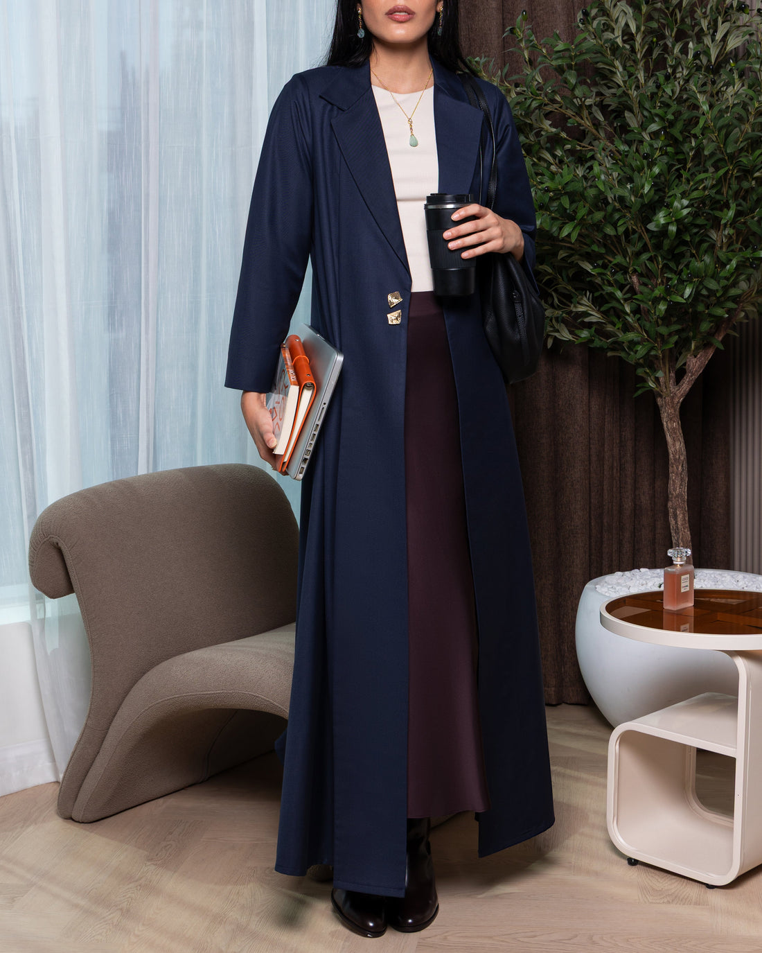 Asil Abaya in Navy