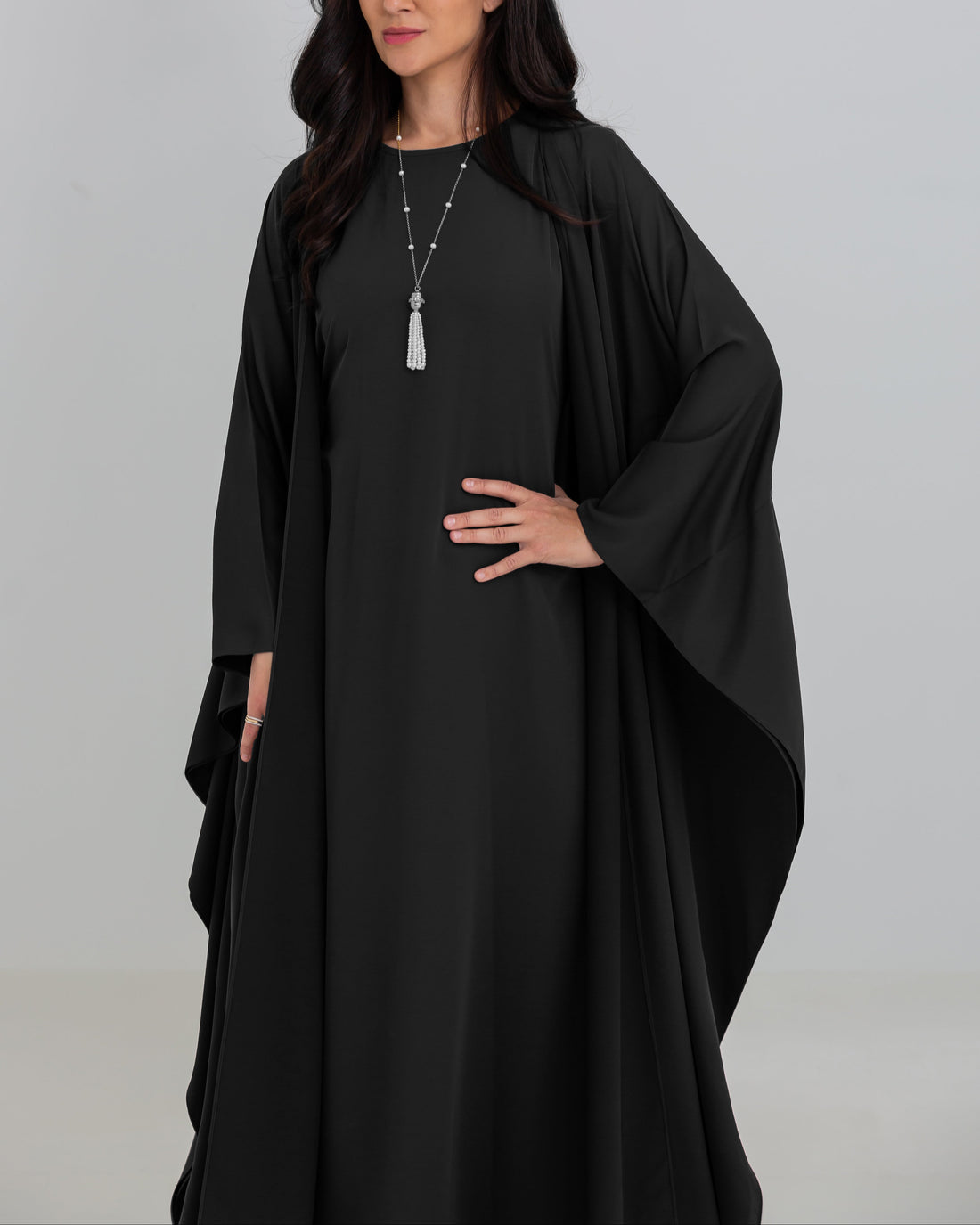 Flowa Abaya in Black