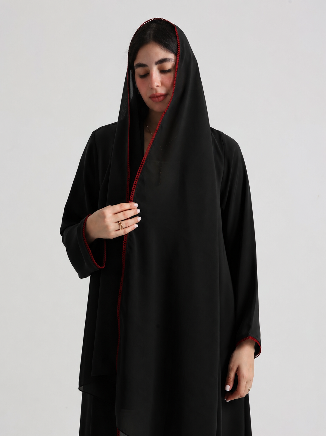 Yasmin Abaya In Black