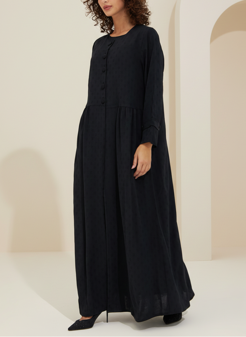 Yumi Abaya in Black