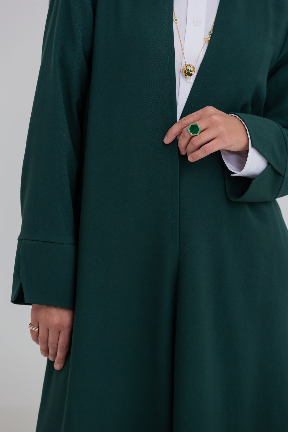 Glissara Abaya in Green